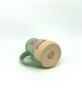 Load image into Gallery viewer, Tulip Mom Mug J (green)
