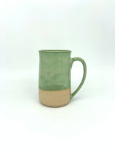 Load image into Gallery viewer, Tulip Mom Mug L (green)
